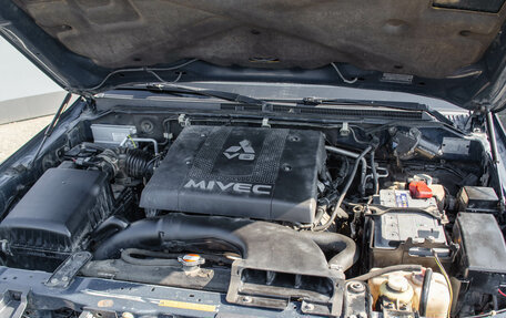 Mitsubishi Pajero IV, 2007 год, 1 188 000 рублей, 22 фотография