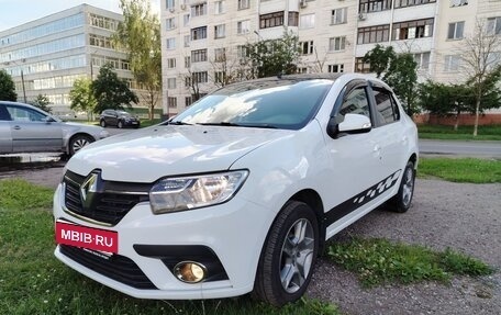Renault Logan II, 2018 год, 999 000 рублей, 1 фотография