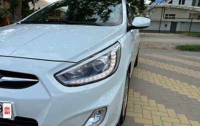 Hyundai Solaris II рестайлинг, 2013 год, 750 000 рублей, 1 фотография
