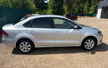 Volkswagen Polo VI (EU Market), 2014 год, 940 000 рублей, 2 фотография