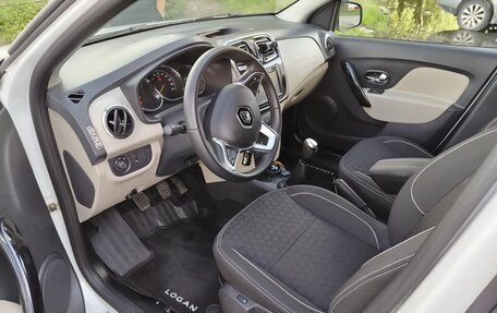 Renault Logan II, 2018 год, 999 000 рублей, 10 фотография