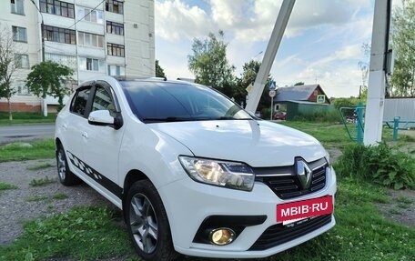 Renault Logan II, 2018 год, 999 000 рублей, 6 фотография