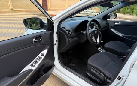 Hyundai Solaris II рестайлинг, 2013 год, 750 000 рублей, 12 фотография