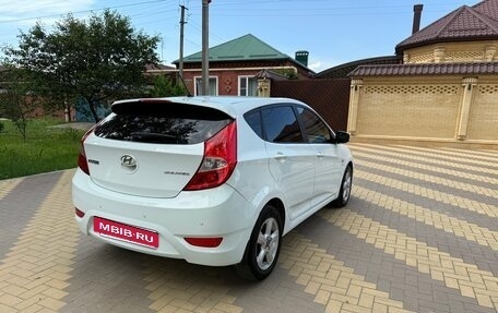 Hyundai Solaris II рестайлинг, 2013 год, 750 000 рублей, 9 фотография