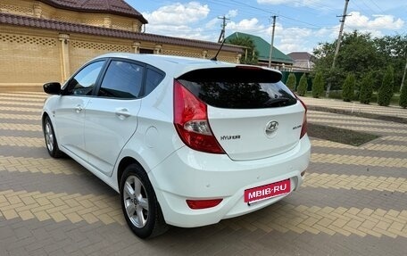 Hyundai Solaris II рестайлинг, 2013 год, 750 000 рублей, 8 фотография