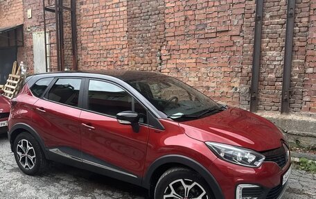 Renault Kaptur I рестайлинг, 2018 год, 1 390 000 рублей, 2 фотография