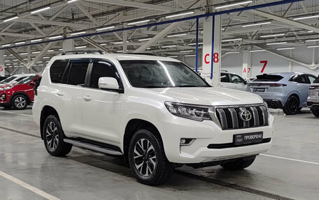 Toyota Land Cruiser Prado 150 рестайлинг 2, 2017 год, 4 280 000 рублей, 3 фотография