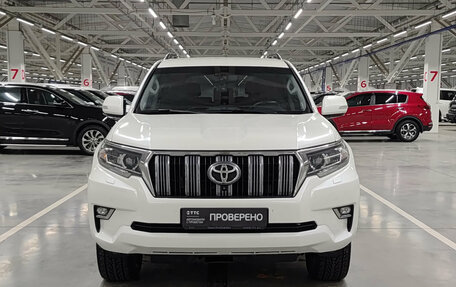 Toyota Land Cruiser Prado 150 рестайлинг 2, 2017 год, 4 280 000 рублей, 2 фотография