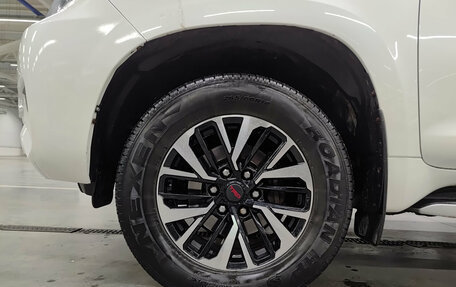 Toyota Land Cruiser Prado 150 рестайлинг 2, 2017 год, 4 280 000 рублей, 22 фотография