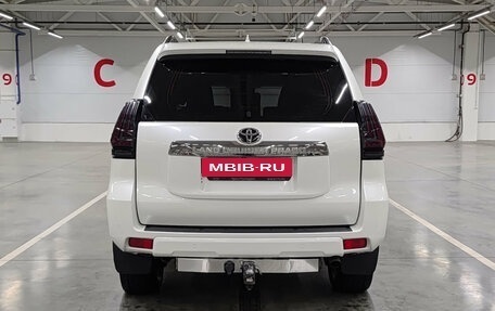 Toyota Land Cruiser Prado 150 рестайлинг 2, 2017 год, 4 280 000 рублей, 7 фотография