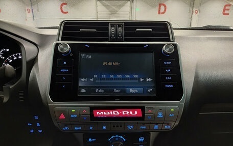 Toyota Land Cruiser Prado 150 рестайлинг 2, 2017 год, 4 280 000 рублей, 18 фотография
