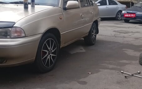 Daewoo Nexia I рестайлинг, 1997 год, 150 000 рублей, 11 фотография