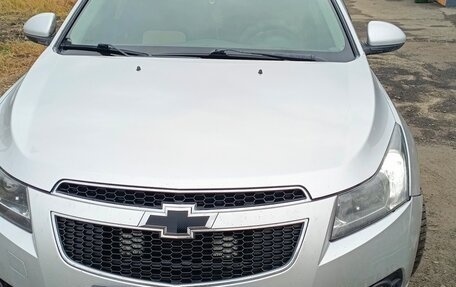 Chevrolet Cruze II, 2011 год, 700 000 рублей, 8 фотография