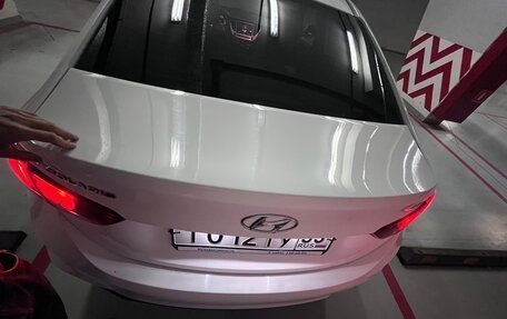 Hyundai Solaris II рестайлинг, 2019 год, 1 400 000 рублей, 4 фотография