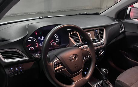 Hyundai Solaris II рестайлинг, 2019 год, 1 400 000 рублей, 7 фотография