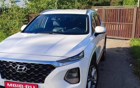 Hyundai Santa Fe IV, 2019 год, 2 500 000 рублей, 2 фотография