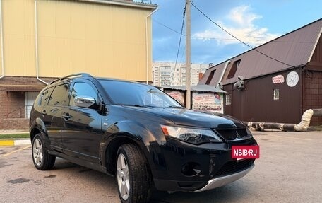 Mitsubishi Outlander III рестайлинг 3, 2007 год, 995 000 рублей, 2 фотография