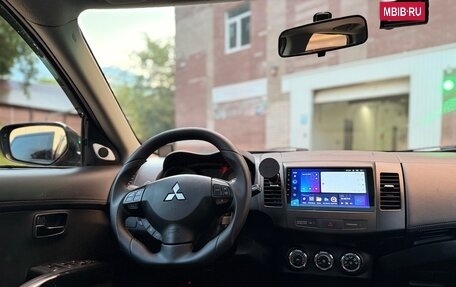 Mitsubishi Outlander III рестайлинг 3, 2007 год, 995 000 рублей, 9 фотография
