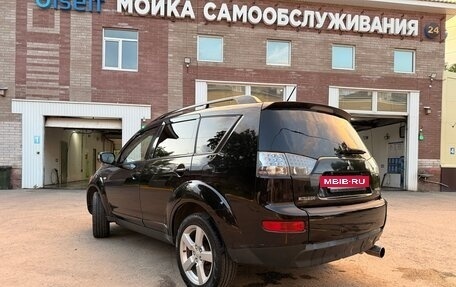 Mitsubishi Outlander III рестайлинг 3, 2007 год, 995 000 рублей, 3 фотография