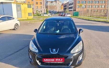 Peugeot 308 II, 2011 год, 620 000 рублей, 2 фотография