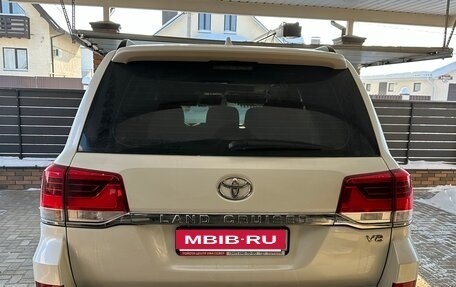 Toyota Land Cruiser 200, 2018 год, 7 900 000 рублей, 4 фотография
