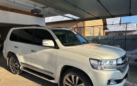 Toyota Land Cruiser 200, 2018 год, 7 900 000 рублей, 9 фотография