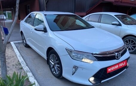 Toyota Camry, 2014 год, 1 300 000 рублей, 7 фотография