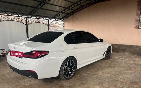 BMW 5 серия, 2022 год, 5 400 000 рублей, 4 фотография