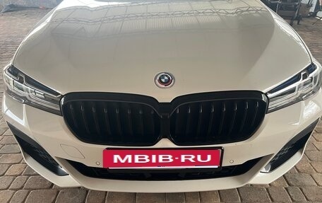 BMW 5 серия, 2022 год, 5 400 000 рублей, 2 фотография