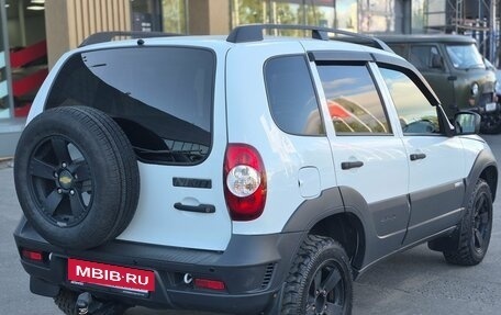 Chevrolet Niva I рестайлинг, 2015 год, 669 000 рублей, 7 фотография