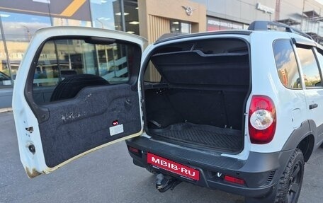 Chevrolet Niva I рестайлинг, 2015 год, 669 000 рублей, 10 фотография