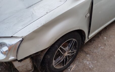 Toyota Avensis III рестайлинг, 2005 год, 400 000 рублей, 4 фотография