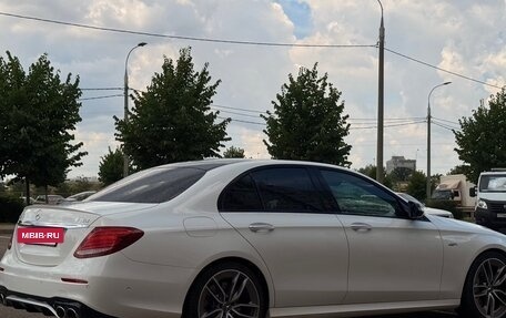 Mercedes-Benz E-Класс AMG, 2018 год, 4 950 000 рублей, 9 фотография