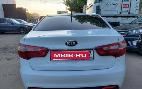 KIA Rio III рестайлинг, 2014 год, 680 000 рублей, 5 фотография