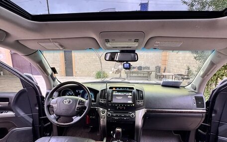 Toyota Land Cruiser 200, 2010 год, 2 600 000 рублей, 9 фотография