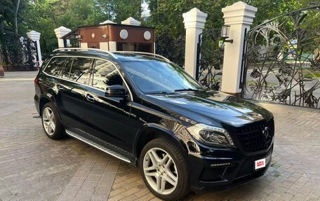 Mercedes-Benz GL-Класс, 2013 год, 2 800 000 рублей, 2 фотография