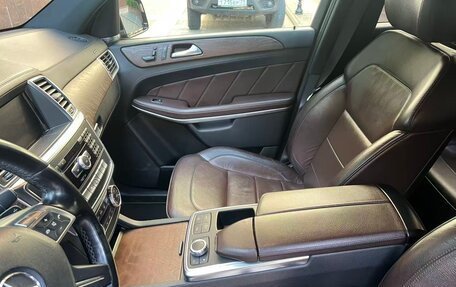 Mercedes-Benz GL-Класс, 2013 год, 2 800 000 рублей, 15 фотография