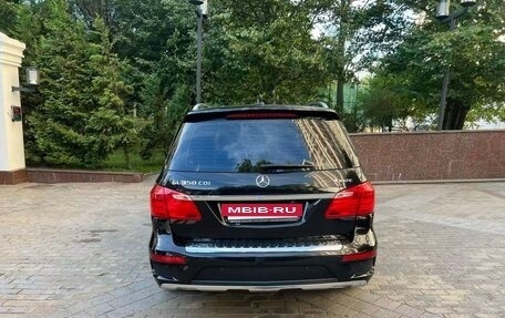 Mercedes-Benz GL-Класс, 2013 год, 2 800 000 рублей, 5 фотография
