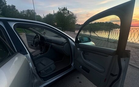 Audi A4, 2001 год, 550 000 рублей, 11 фотография