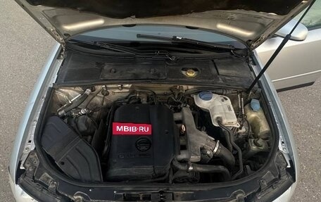 Audi A4, 2001 год, 550 000 рублей, 13 фотография