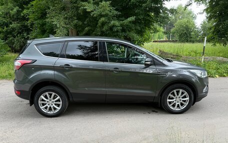 Ford Kuga III, 2017 год, 1 325 000 рублей, 2 фотография