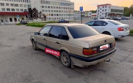 Volkswagen Passat B2, 1988 год, 140 000 рублей, 2 фотография
