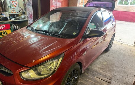 Hyundai Solaris II рестайлинг, 2012 год, 699 000 рублей, 3 фотография
