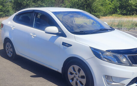 KIA Rio III рестайлинг, 2014 год, 790 000 рублей, 2 фотография