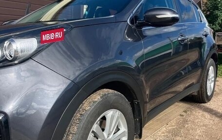 KIA Sportage IV рестайлинг, 2018 год, 1 950 000 рублей, 2 фотография
