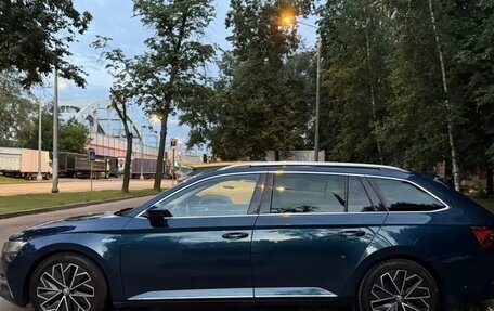 Skoda Superb III рестайлинг, 2019 год, 3 500 000 рублей, 2 фотография