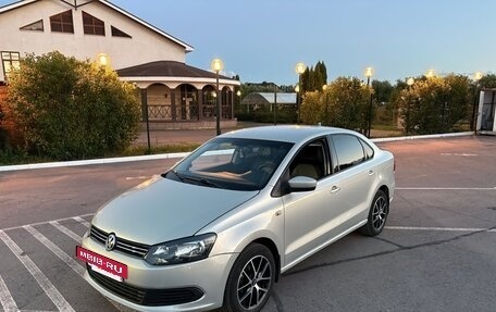 Volkswagen Polo VI (EU Market), 2011 год, 600 000 рублей, 2 фотография