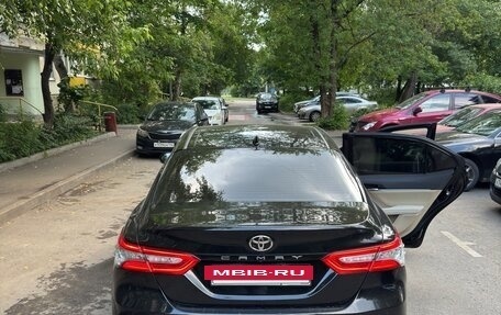 Toyota Camry, 2018 год, 2 650 000 рублей, 8 фотография