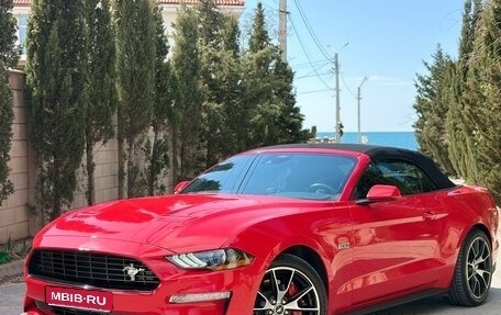 Ford Mustang VI рестайлинг, 2022 год, 4 300 000 рублей, 1 фотография