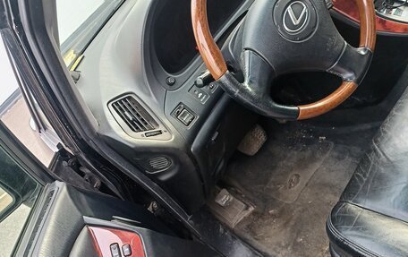 Lexus RX IV рестайлинг, 2001 год, 1 100 000 рублей, 6 фотография